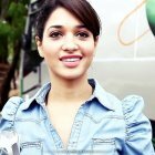 hyderabad-times-film-award-for-best-actor-female-tamannah_8-10